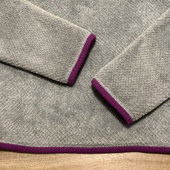 Women's Patagonia Snap T Fleece Jacket SZ Medium Gray Purple Pullover Logo - Picture 13 of 13
